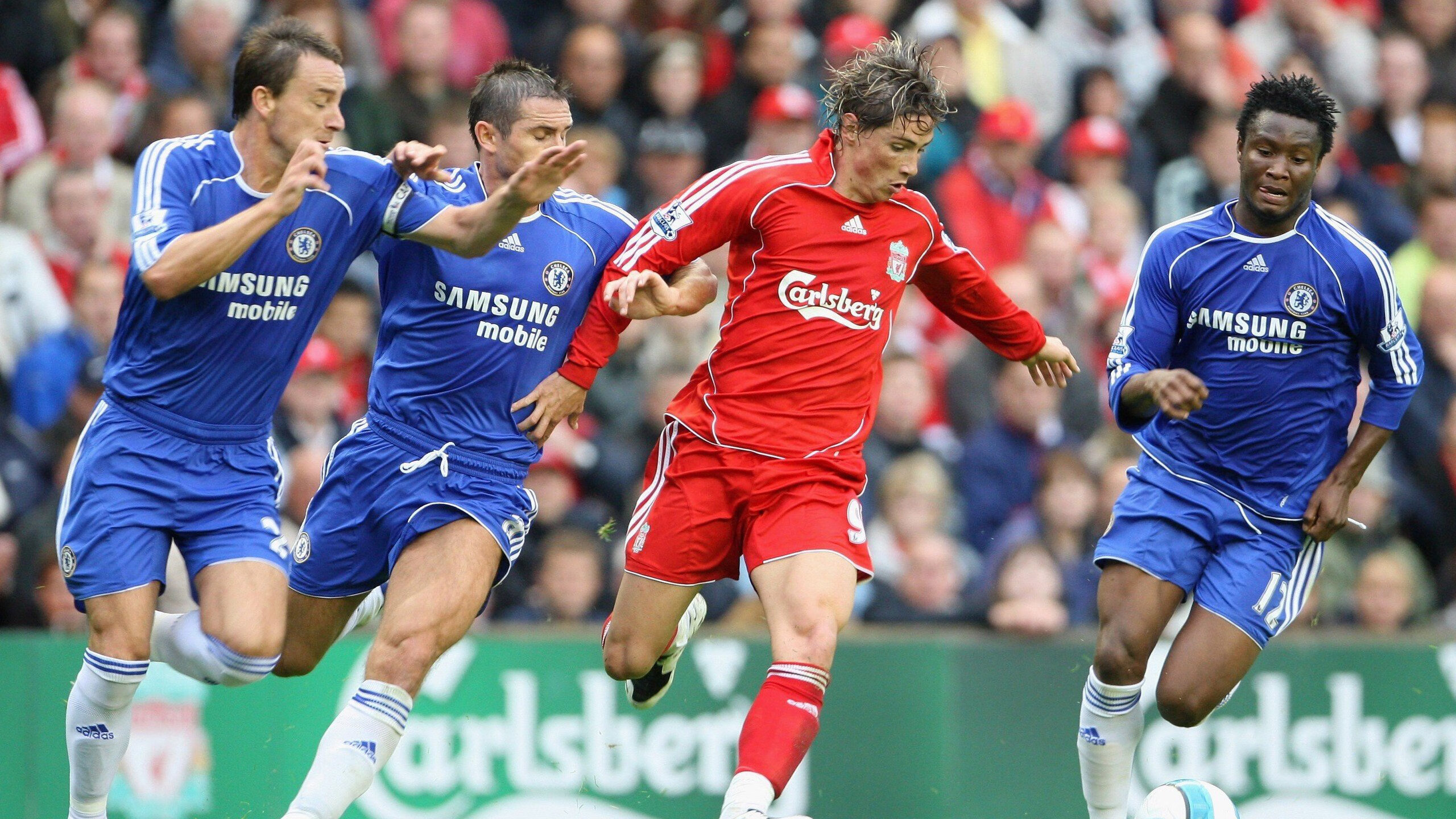 欧冠八强：巴黎主场被阿森纳绝平 枪手新核远射世界波引爆看台